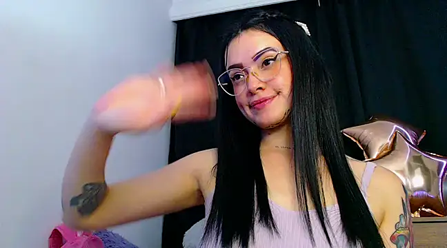 Isa_Maiden1's Webcam Show