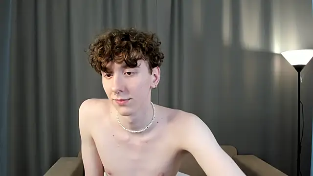 thomas_ron (M twink) - CumShow <3