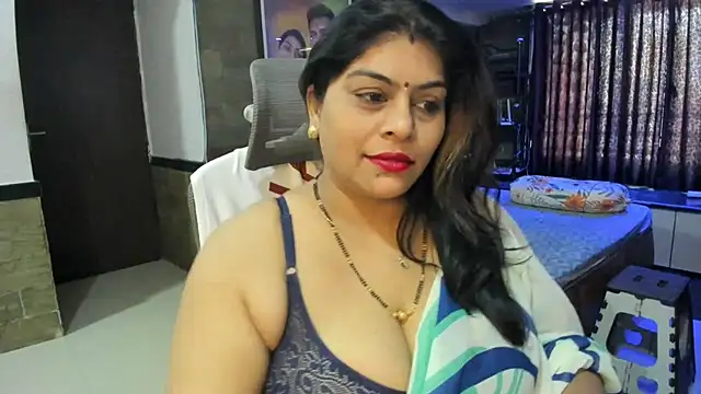 tarivishu23's Stripchat show and profile