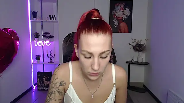 StellaBurn's Live Webcam Show