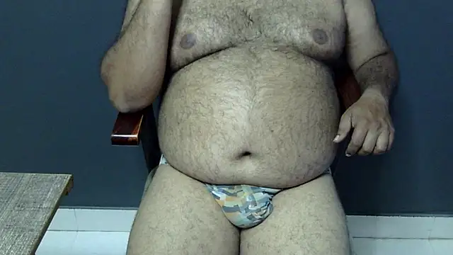 hairysubcub_70 (Ask my age) - Welcome To Daddy's Room. Make Daddy Cum.