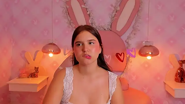 miacutee (F teen) - Rub my nipples with oil 🤯