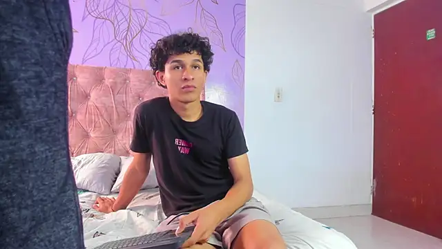 hott_boyss (Ask my age) - full naked