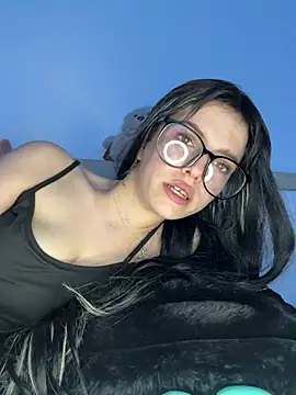 hot_sexy_jessica (F teen) - Deep blowjob