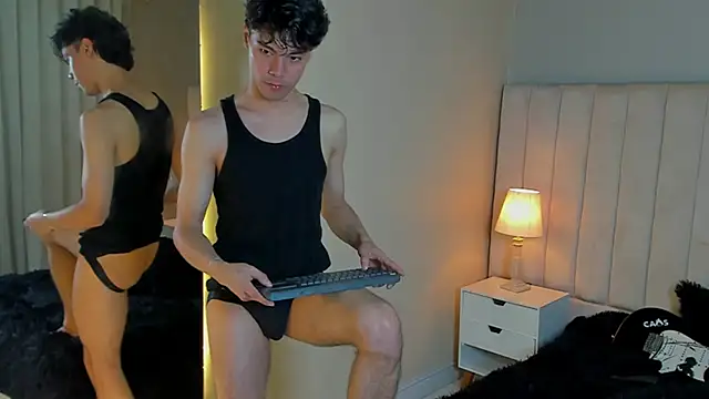 dammon_stallion (M twink) - undress and get hard