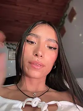 milena-1 (F young) - Juicy squirt in your face 💦