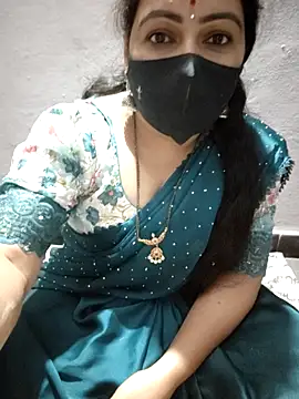 Radhika_078