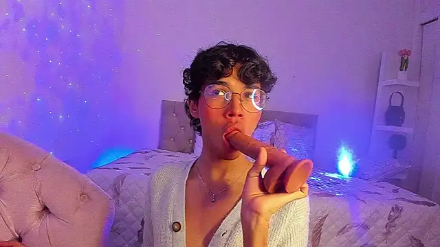 bely_sweet (M twink) - Goal <3 Cum Show