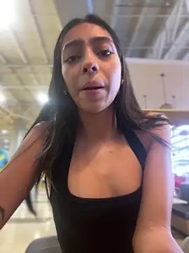 ema_azel (F teen) - FLASH TITS IN PUBLIC