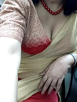 indian_anu_mallu (F mature) - Bra show