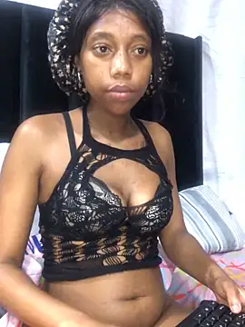 nasty_nicole19x (Ask my age) - just nje (bless this bitch)