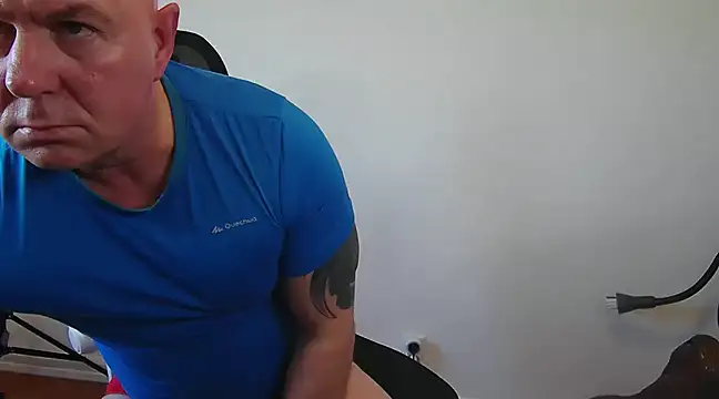 manlyprisonguy - ManlyPrisonGuy's free webcam