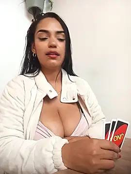 Sara-77 Live Webcam on Stripchat