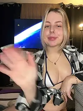 Meet Stripchat Livewithlucy