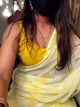 cute-tara (F young) - Colour(Holi)on my body