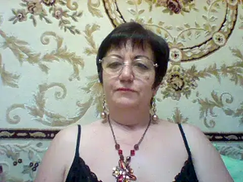 Lota5821 Live Webcam on Stripchat