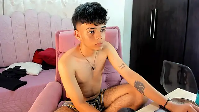 angelyoung18 (M twink) - HUGE CUM SHOW