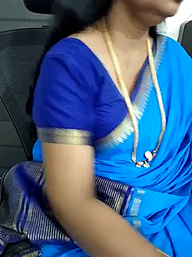 deepthi_mysore (F milf) - BOOBS SHOW