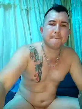 xavier_1988 Live Webcam on Stripchat