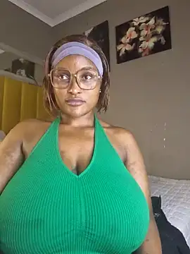 Bustygoddess32's Stripchat show and profile