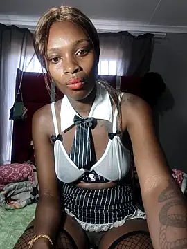 HoneyDropsX Live Webcam on Stripchat