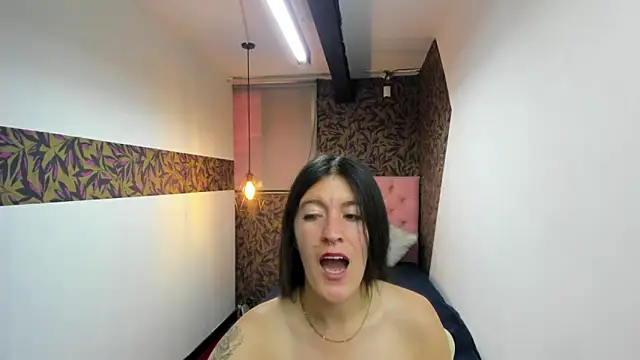 liacooper_ - LiaCooper_'s free webcam - UK Sex Cams