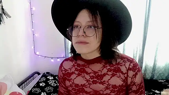 femboycupcake69 (T young) - sweetkiss for you 🥰