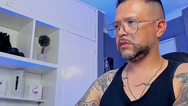 mrfrank_tattoo - MrFrank_tattoo's free webcam - UK Sex Cams