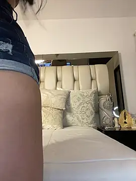 alisson_foxxx1 (Ask my age) - give the best vibes to my pussy