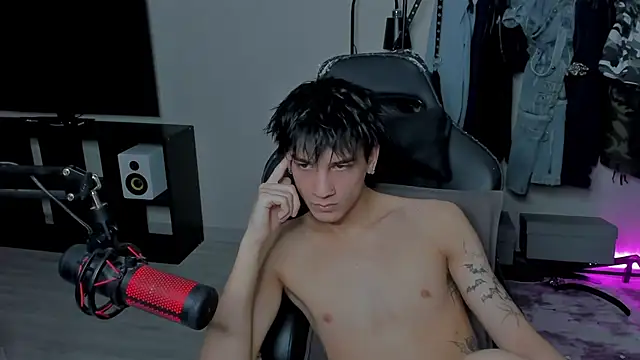 markbrowniii (M twink) - cum show