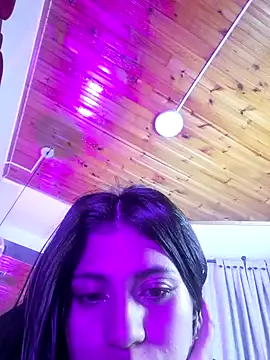 Leila_25