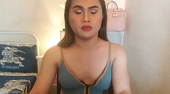 JustineBIGCUM