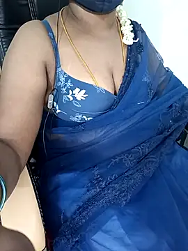 Модель: Tamil-hotwife