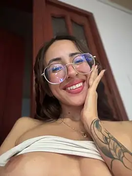 lauravasquez (F young) - Play Dildo Pussyyyy