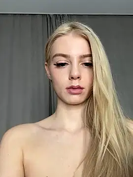 AnikaBest on StripChat 