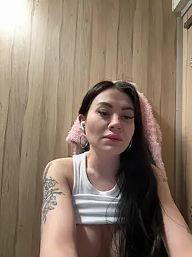 Wet__Bunny Live Webcam on Stripchat