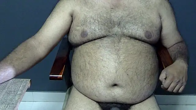 hairysubcub_70 - Hairysubcub_70's free webcam - UK Sex Cams