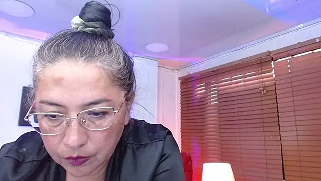 paola_xm - Paola_xm's free webcam - UK Sex Cams