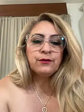 x_elena_x (F mature) - open my ass on camera