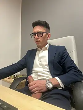 masterboss_ (M young) - OFFICE CUM SHOW!!