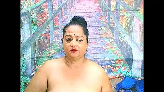 matureindian (F mature) - tip as i massage my kitty n get wet