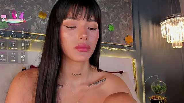 evamoretti (F young) - Place Your Cock Between My OIled Boobs🍆