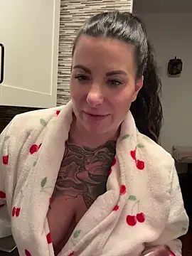  InKed-Kathy chat room