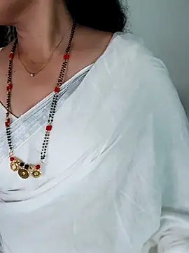 cute_sexy_teacher_69 (F milf) - Saree change