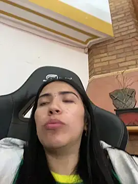 SaritaHot_69