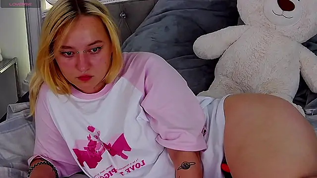 SueNicole Live Sex Cams