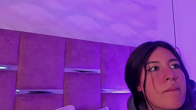 1m_miah Live Sex Cams
