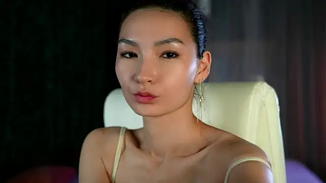 Yvetta Live Sex Cams