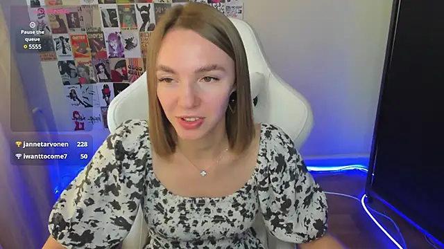 NessaDiazz Live Sex Cams