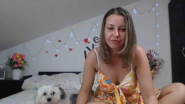 SweetMaddy888 webcam